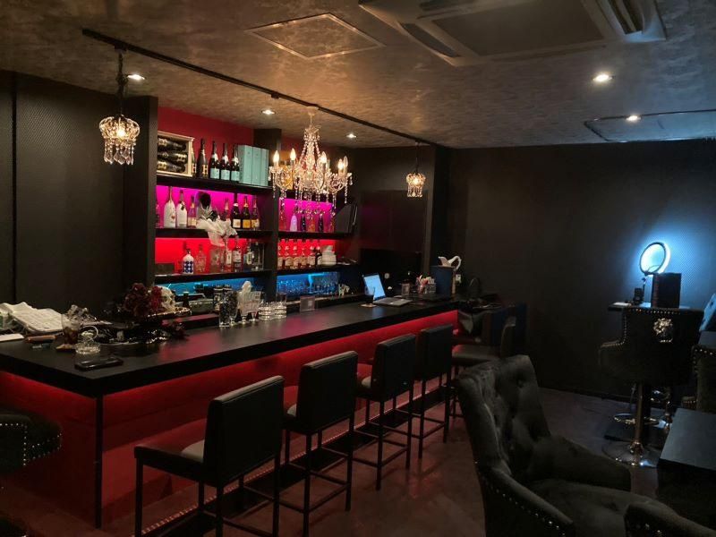 Gothic Crescent(新感覚のゴスロリコンセプトBAR)のアルバイト・バイト求人情報-01