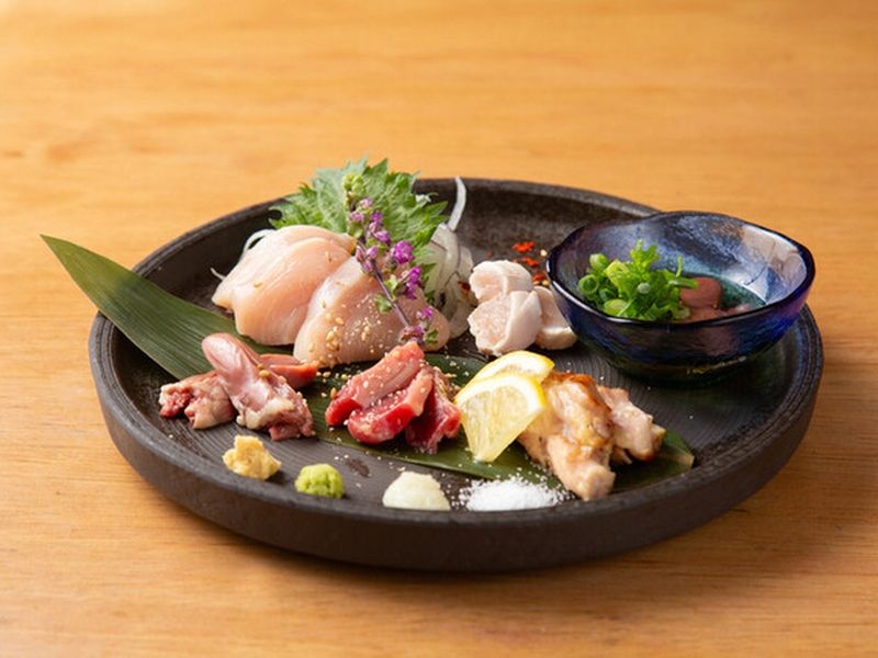 １３ＤＩＮＩＮＧ株式会社-0009の求人・転職情報